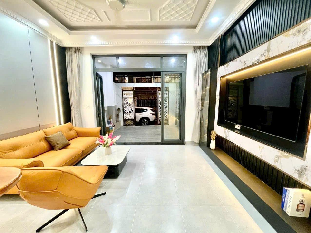 NHÀ SÂN VƯỜN 110M, HẺM XE HƠI CẠNH HUỲNH TẤN PHÁT, 4 TẦNG, 7 TỶ 15988247