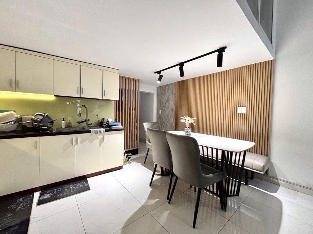 Bán nhà phố Đội Cấn, Ba Đình, ô tô qua nhà, kinh doanh bất chấp, 42m, 5 tầng, 13.7 tỷ 15988272