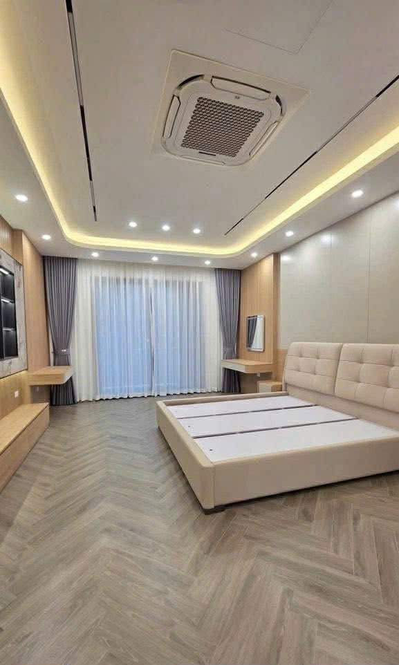 MỄTRÌ- NHÀ MỚI- MẶT TIỀN 5M- 10M RA OTO NHỈNH 7 TỶ 15988294