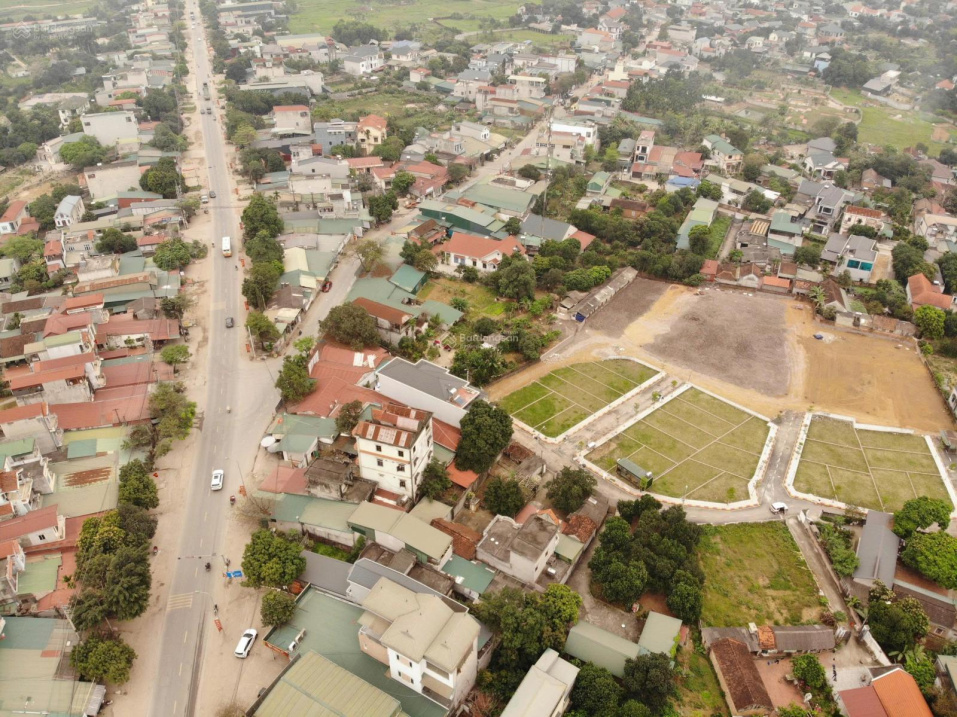 Chính chủ cần bán lô ngoại giao - trục chính rộng 10m - gần đại học QGHN, CNC - sẵn sổ, full thổ cư 15988308