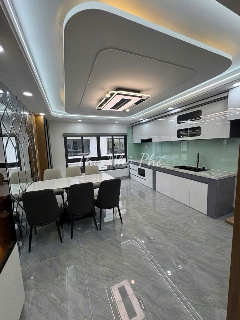 NHÀ ĐẸP KHU PHÂN LÔ - KINH DƯƠNG VƯƠNG - 5 TẦNG- XE HƠI NẰM NHÀ - GIÁ CHỈ 7.9 TỶ 15988326