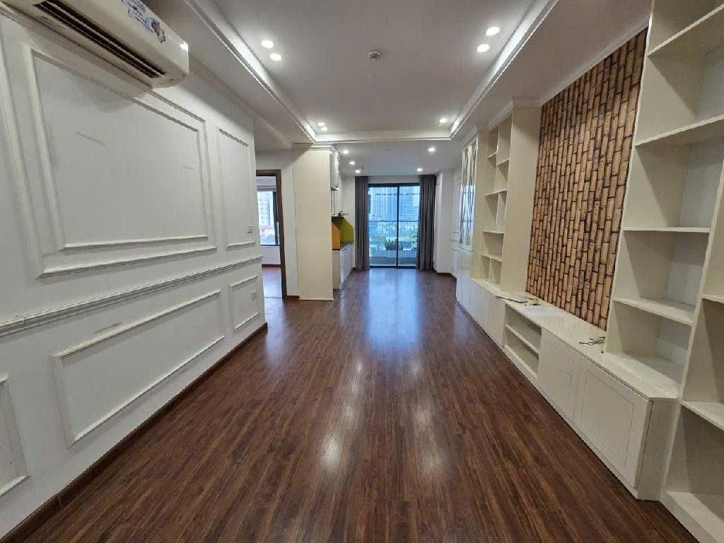 Chính chủ gửi bán căn hộ 2Pn Sky Central 15988370