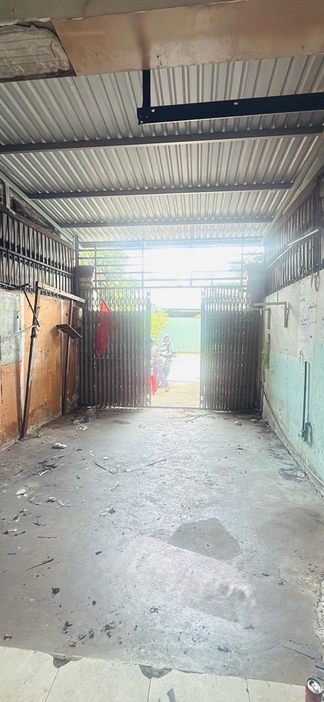 NHÀ NGAY HÒA BÌNH,PHÚ THẠNH,TÂN PHÚ. HẺM 12M THÔNG RA HẺM 110 TÔ HIỆU, 4M X 20M,2 TẦNG,NHÀ CŨ CÒN Ở 15988373