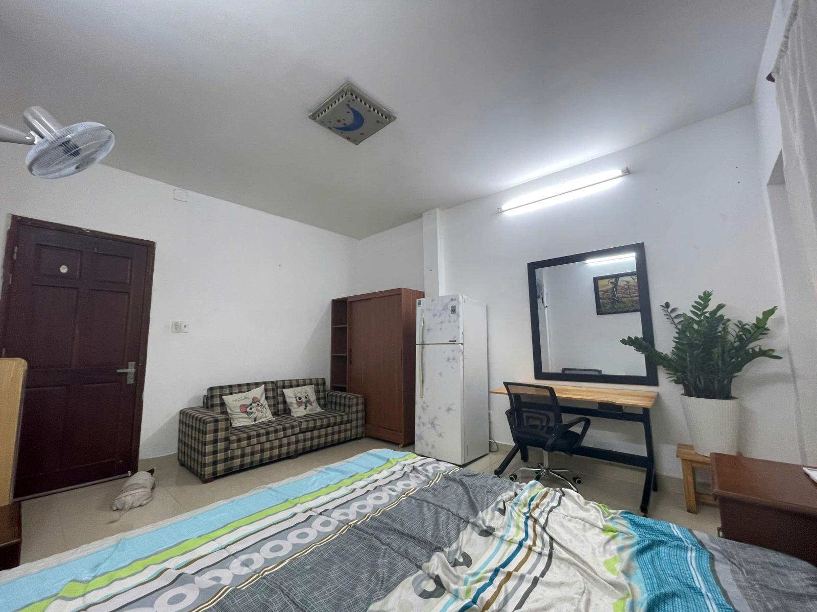 CHO THUÊ PHÒNG TRỌ KHÉP KÍN FULL NỘI THẤT TẠI  PHƯỜNG 11, BÌNH THẠNH, TPHCM GIÁ 5TR/THÁNG 15988375