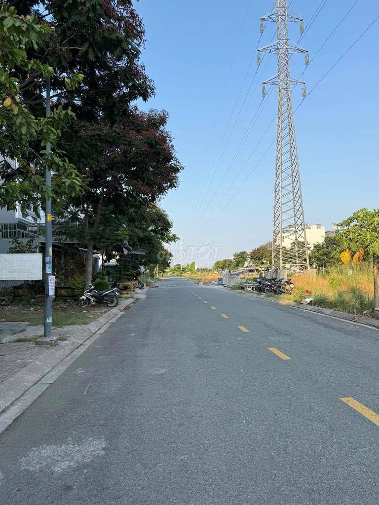 NHÀ ĐẸP – GIÁ TỐT – CẦN BÁN NHANH  NHÀ TẠI – Xã Phong Phú , Bình Chánh, HCM 15988436