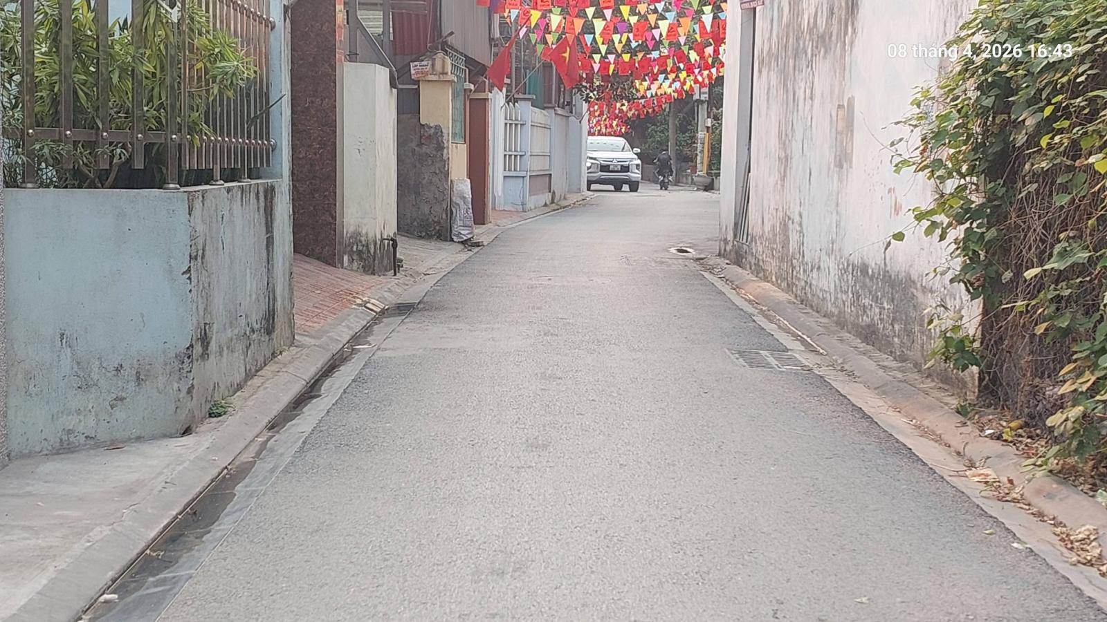 Ba bước ra phố. Ngõ ô tô thông.
Chủ cần bán đất Việt Hùng 206m2, mt8.5m, 13.8 tỷ, Đông Anh, ô tô 15988503