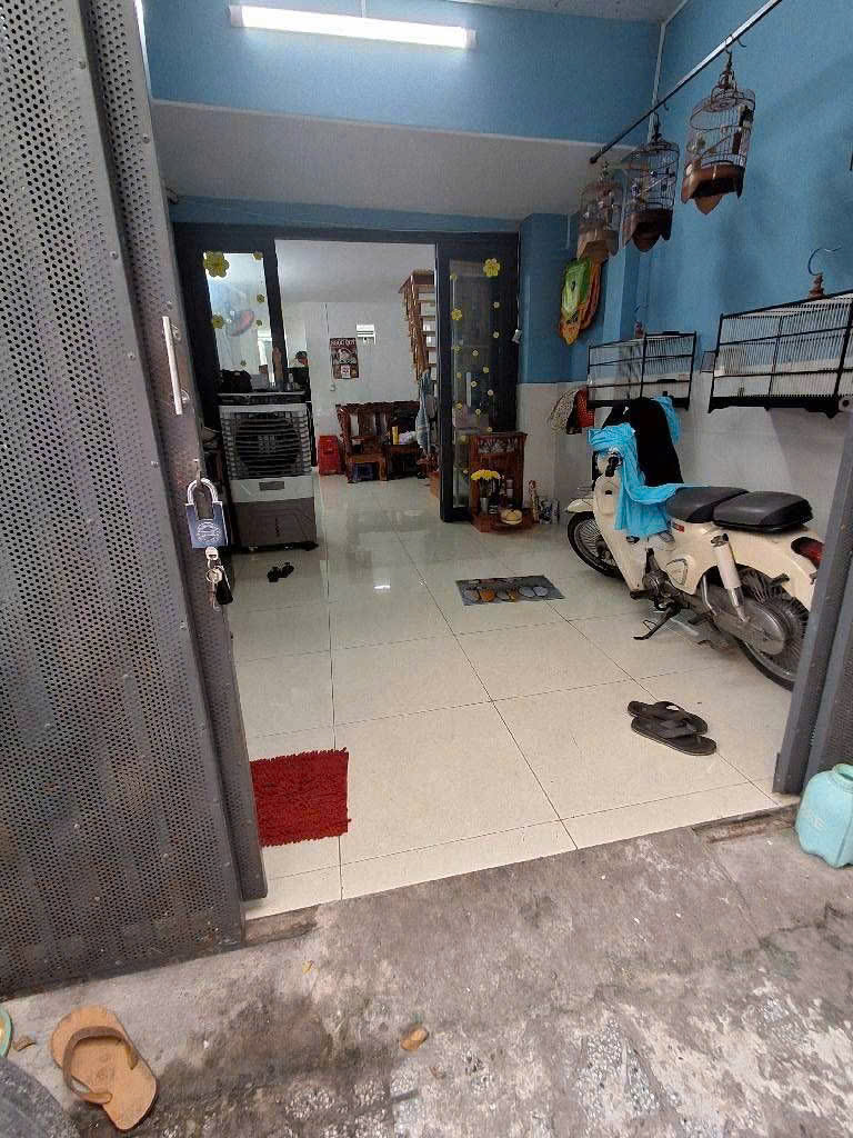 Bán nhà  Huỳnh Tấn Phát, Quận 7, 2 tầng, 2PN, sổ hồng riêng, giá 4.7 tỷ 15988506