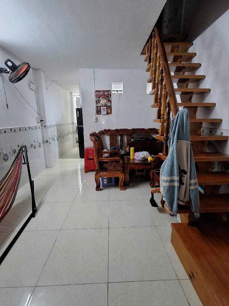 Bán nhà  Huỳnh Tấn Phát, Quận 7, 2 tầng, 2PN, sổ hồng riêng, giá 4.7 tỷ 15988506