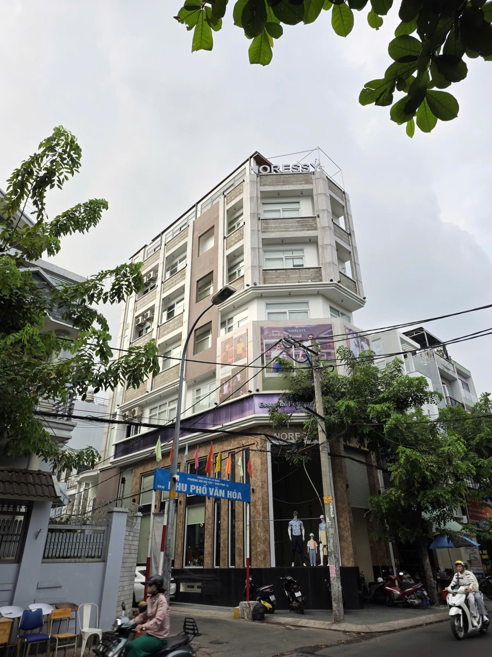 TIN THẬT, 1102 mặt phố Q.TÂN BÌNH chỉ 132tr/m2 đối diện sân Golf làm khách sạn , VP 15988537