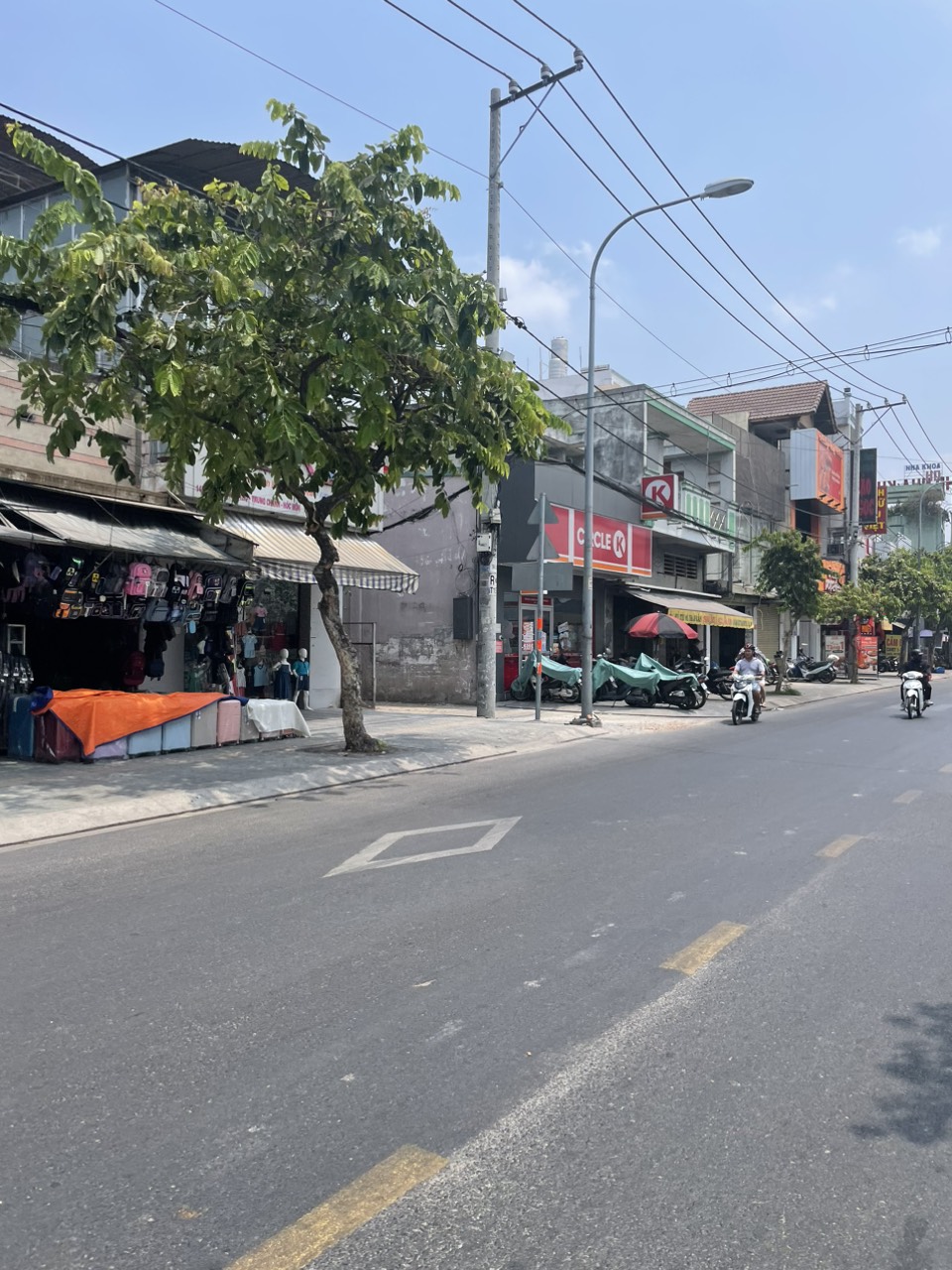 Bán nhà 2 mặt tiền ngang 26m tổng 2500m2 giá 170 tỷ Nguyễn Ảnh Thủ 15988562