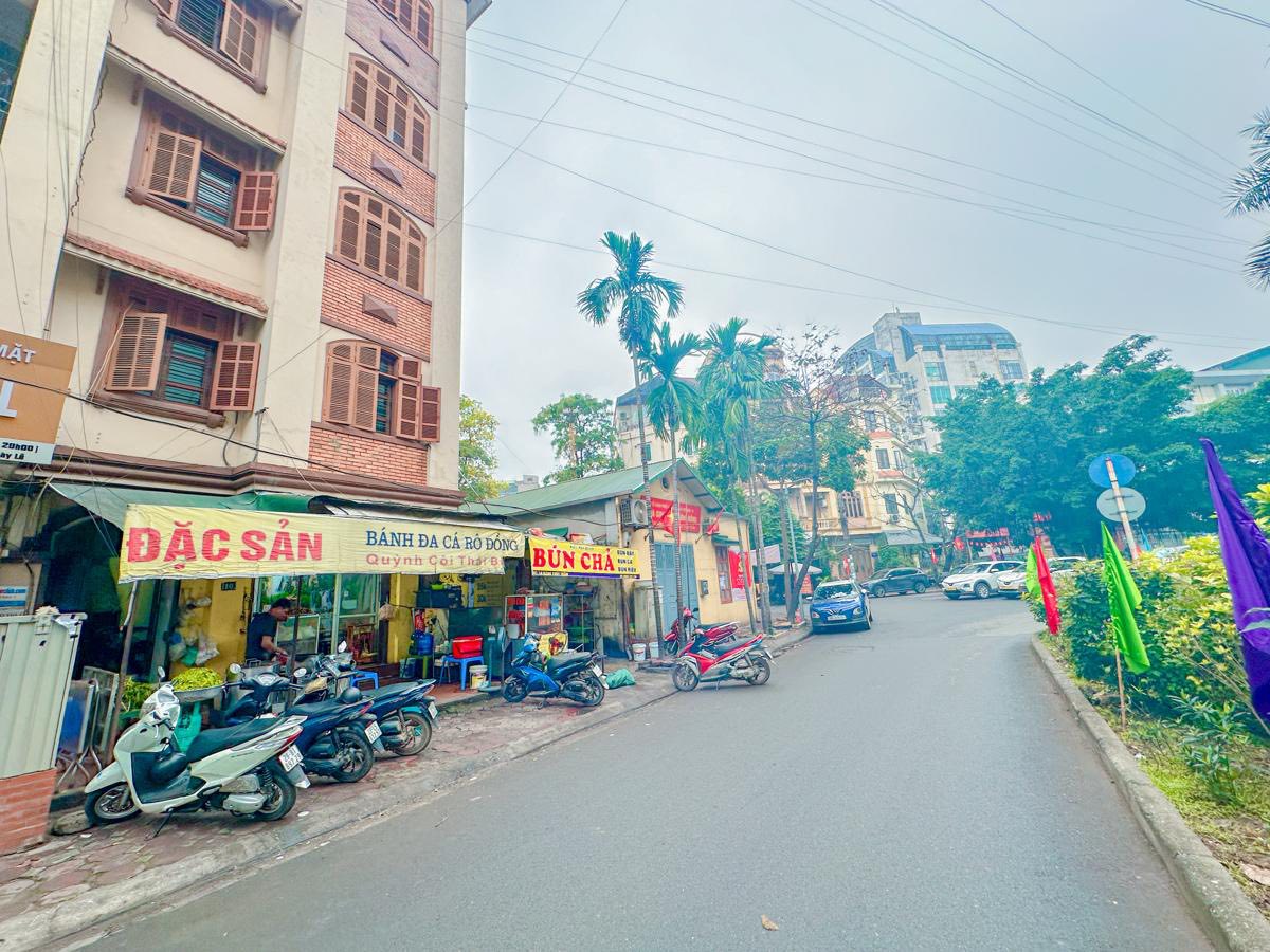 MẶT PHỐ, ĐẶNG THÙY TRÂM, CẦU GIẤY-VỈA HÈ-KD:135/168M X5T, MT 15M, GIÁ 80,9 TỶ. 15988572