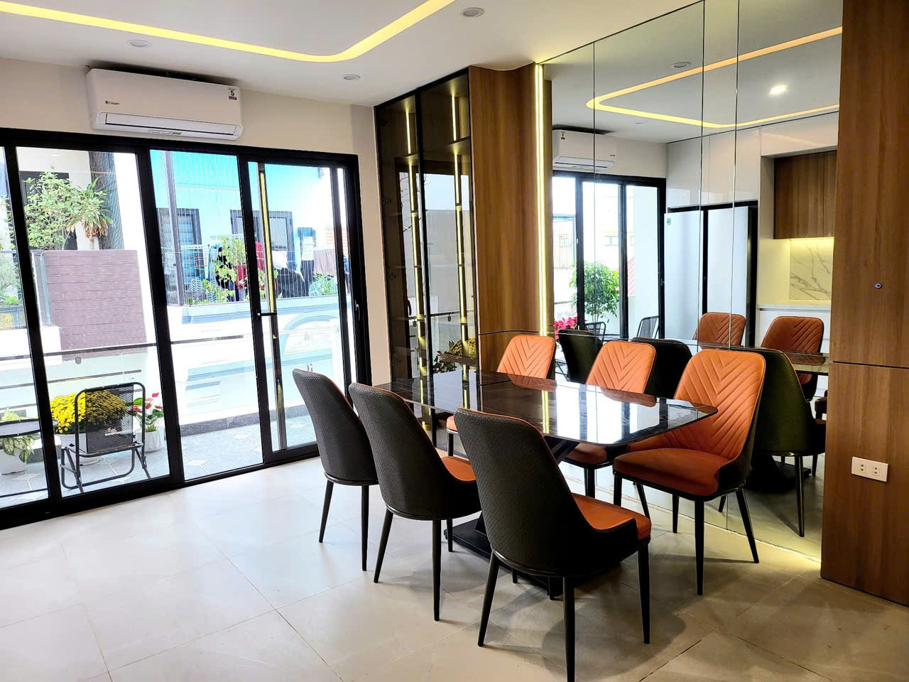 Bán nhà 6 tầng NGÔ XUÂN QUẢNG thang máy phun nội thât oto đỗ cửa giá chỉ nhỉnh 8 tỷ 15988610