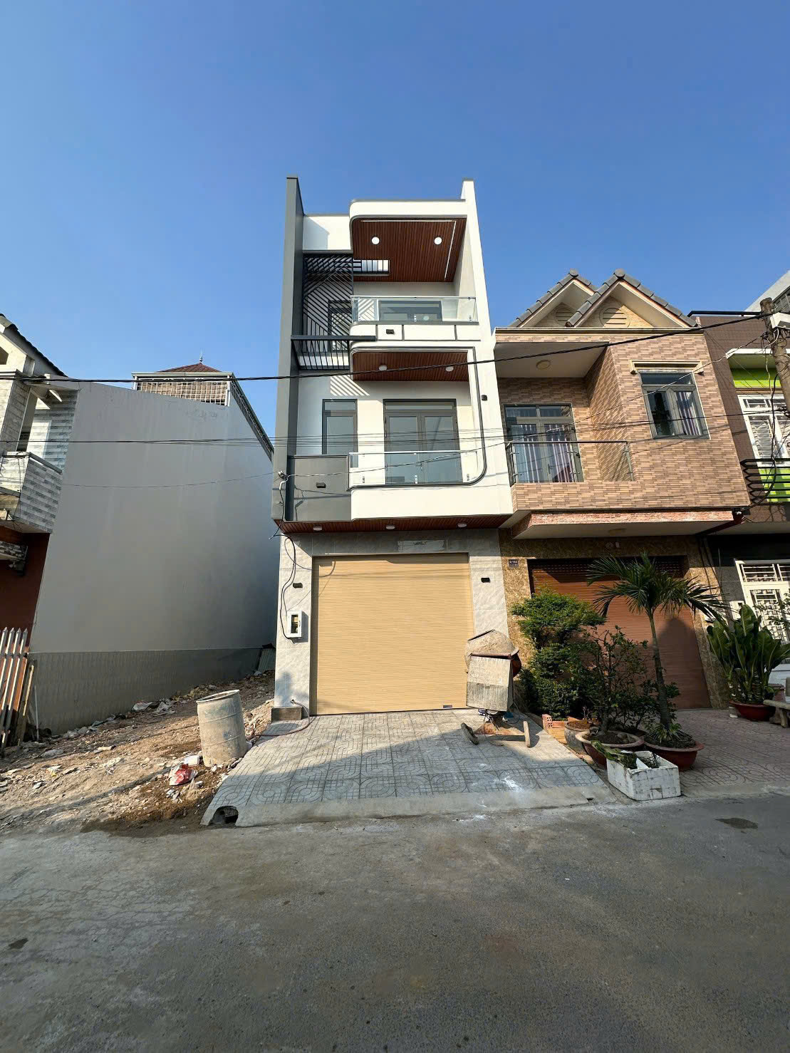  Bán nhà 1 Trệt 2 lầu 90m2 KDC Lộc Vừng đường ô tô (P. Bửu HOÀ) chỉ 5,450 tỉ 15988618