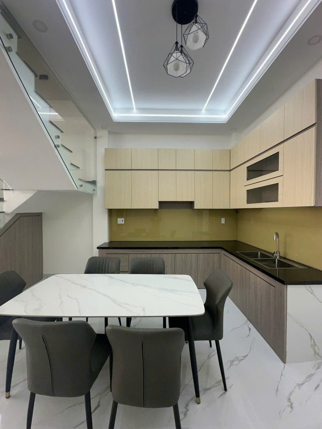  Bán nhà 1 Trệt 2 lầu 90m2 KDC Lộc Vừng đường ô tô (P. Bửu HOÀ) chỉ 5,450 tỉ 15988618
