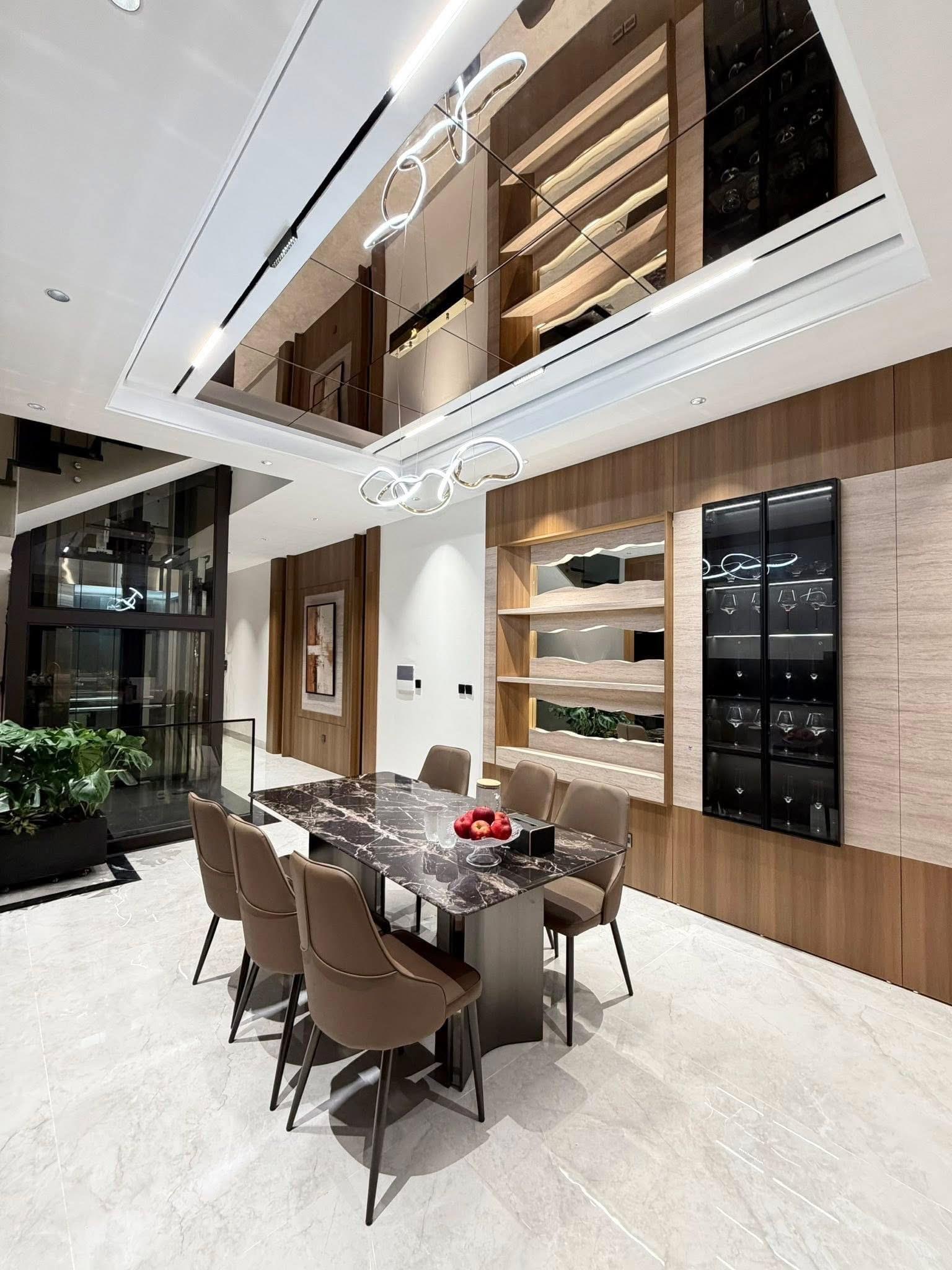 **Bán nhà hẻm Hoàng Văn Thụ, phường 4 Tân Bình (4,5*16,5) chỉ 9,5 tỷ 15988657