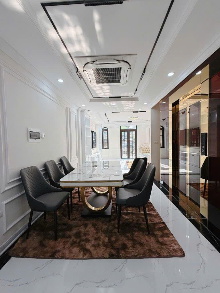 NHÀ PHỐ VIP TÔ VĨNH DIỆN PHÂN LÔ, GARA 3 Ô TÔ, KHÔNG GIAN SỐNG ĐẲNG CẤP. 15988660