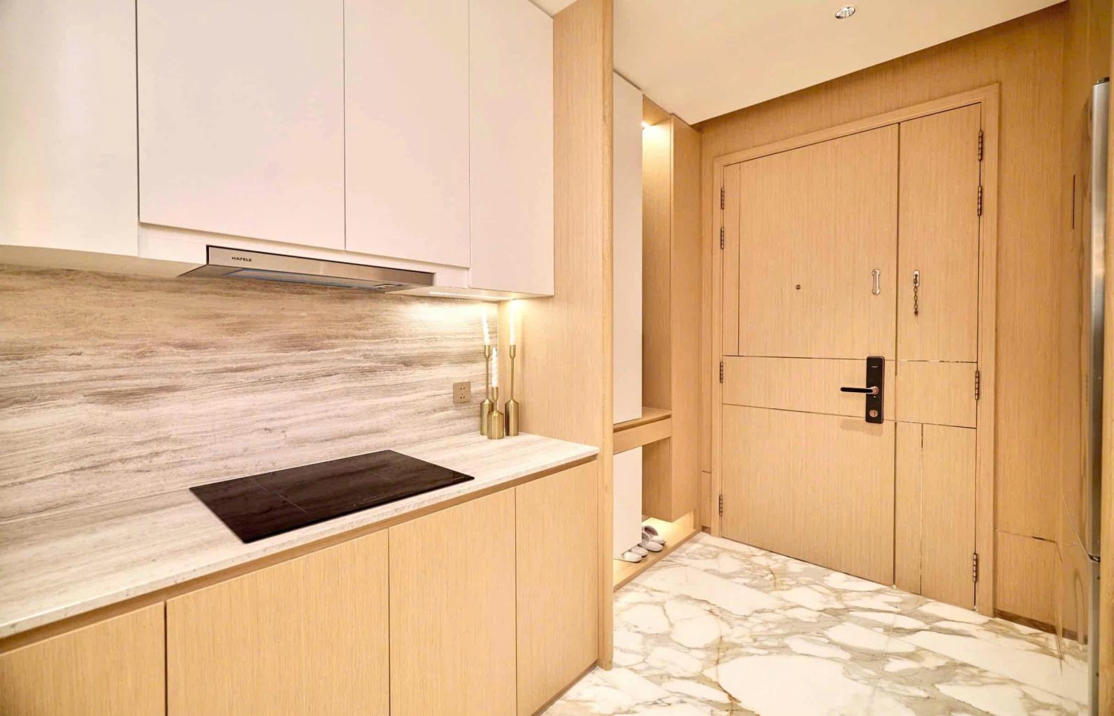 CHÍNH CHỦ CẦN BÁN GẤP CĂN HỘ CAO CẤP  51M2 CÔNG NĂNG 2 PHÒNG NGỦ DỰ ÁN SUN FELIZA SUITES CẦU GIẤY 15988664