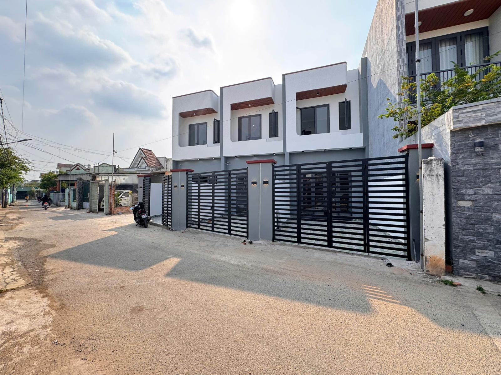 TÂN HÒA, BIÊN HÒA – CHỈ 500TR SỞ HỮU NHÀ PHỐ FULL NỘI THẤT – NGANG 4.2M – BANK HỖ TRỢ 80% – GIÁ ~3 15988686