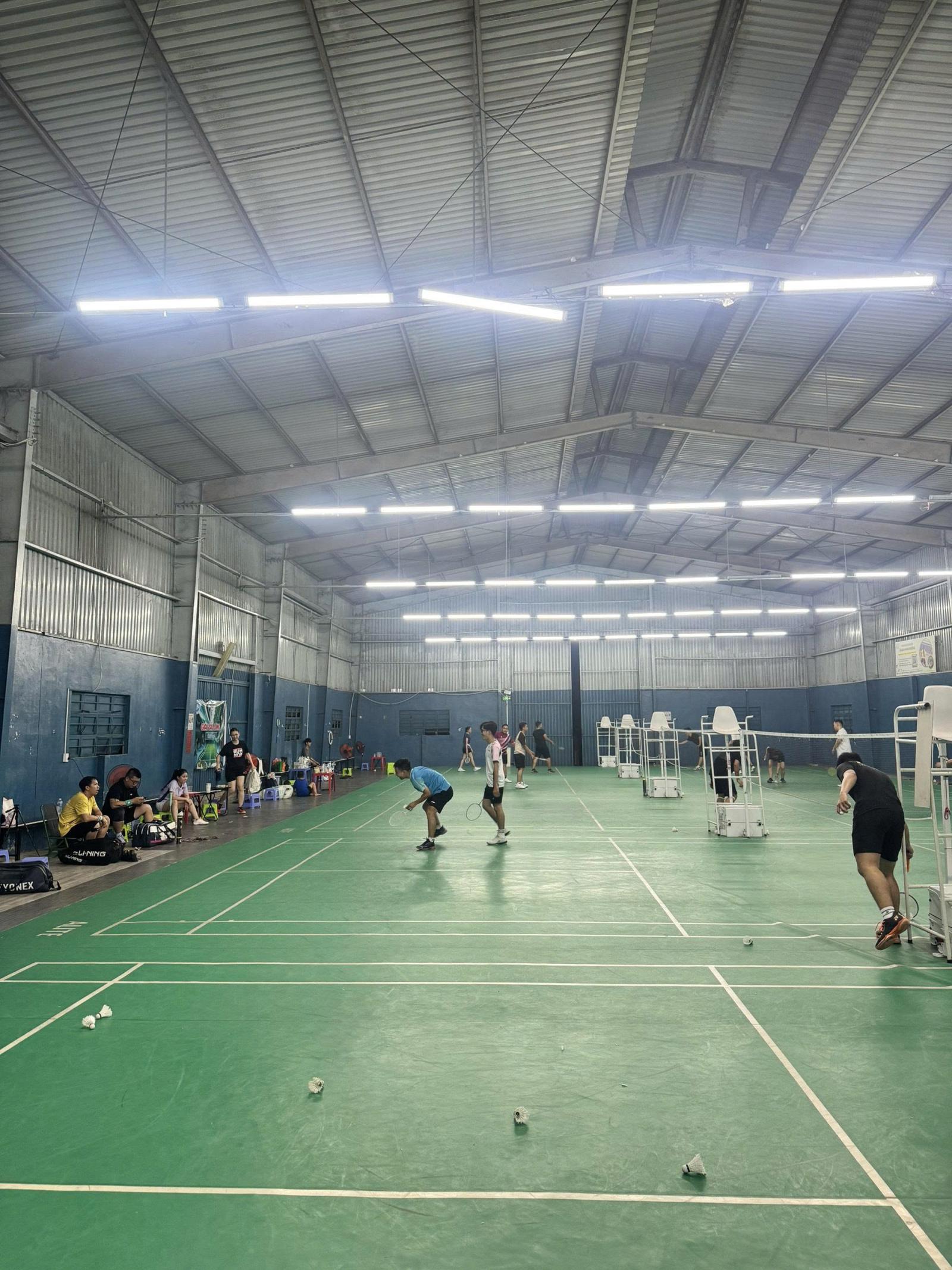 CHÍNH CHỦ SANG NHƯỢNG SÂN CẦU LÔNG ĐANG VẬN HÀNH ỔN ĐỊNH – THU NHẬP NGAY 15988696