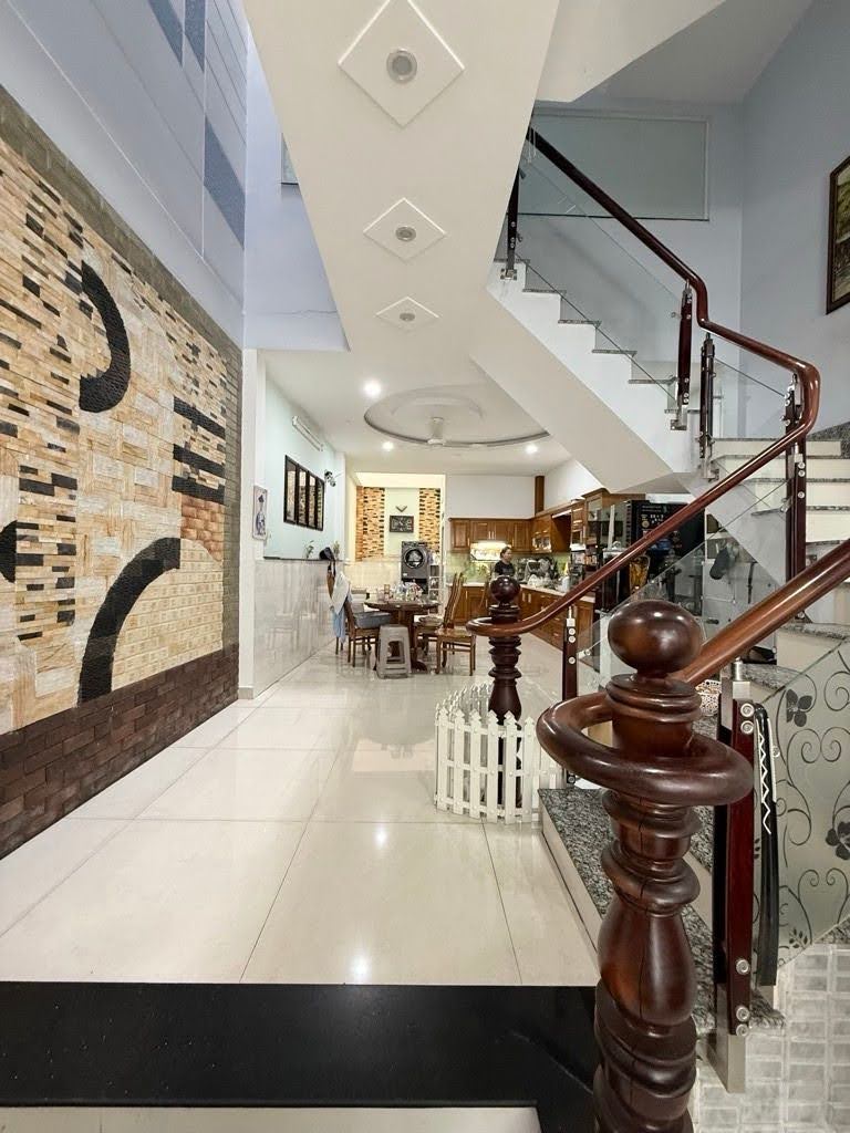 Bán nhà hẻm xe hơi Nguyễn Văn Lượng Gò Vấp, ngay Lottemart, 4.5 x 17, 4 tầng, 6Pn,9.95 tỷ TL 15988716