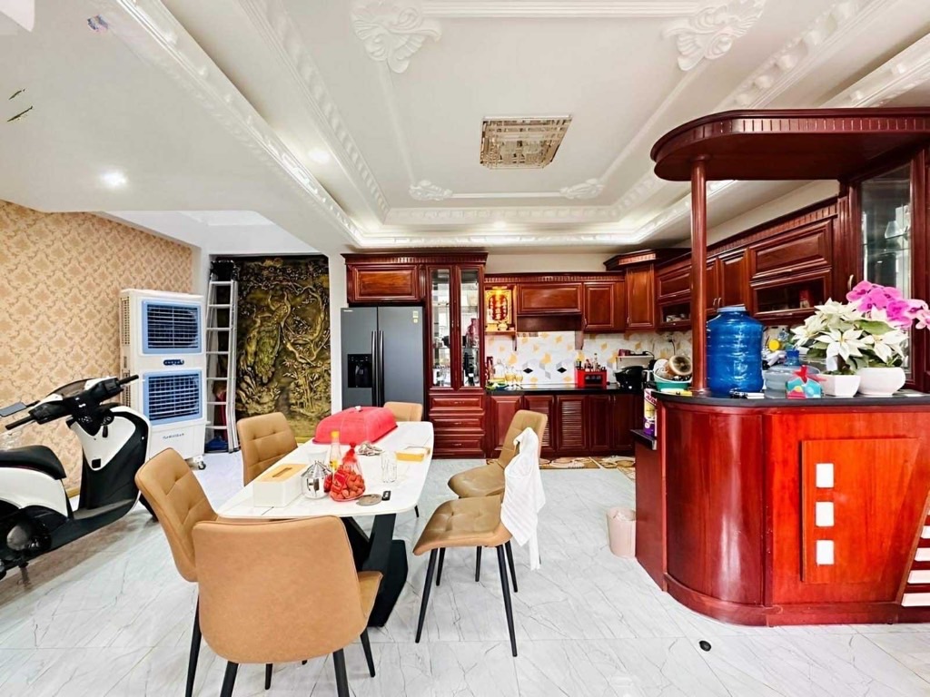 Bán nhà HXH, Phan Hu Ích, 7x16, 5 tầng, tặng nội thất, phường 12, Gò Vấp, giá 16 tỷ
 15988718