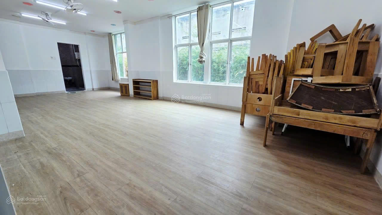 Cho thuê shophouse 270m² Quận 7, Phù hợp mở mầm non, trung tâm Anh Ngữ, Kỹ năng 15988790
