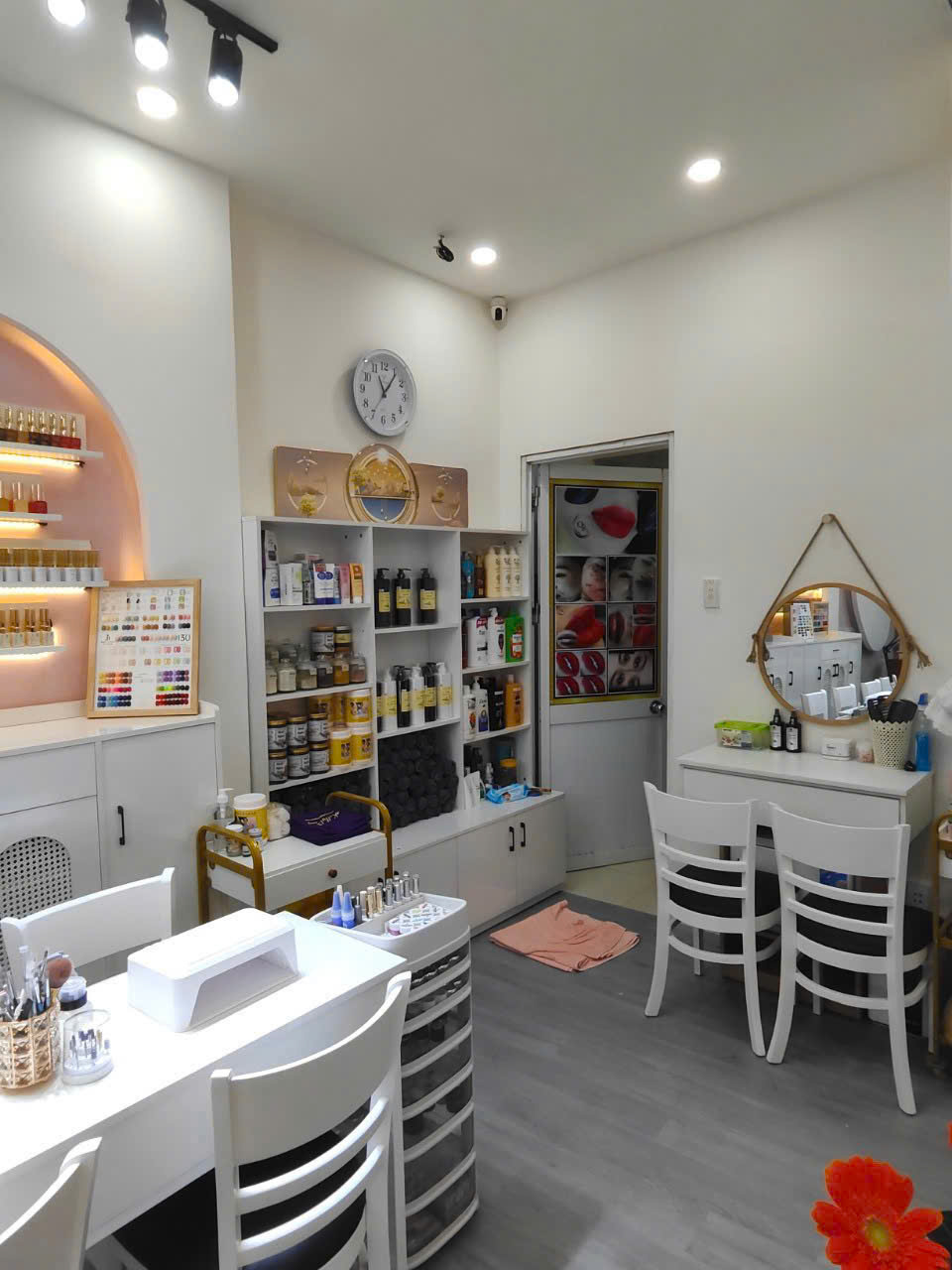 CẦN SANG NHƯỢNG TIỆM NAIL - MI - SPA QUẬN 9 – VÀO HOẠT ĐỘNG NGAY 15988856