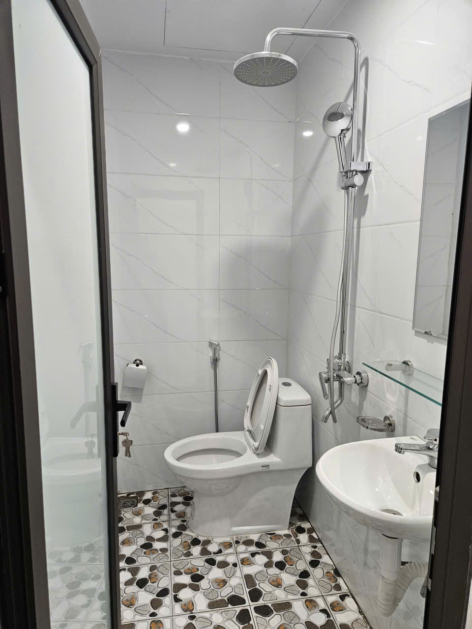 Chính chủ cần bán 2 căn nhà mới xây tại khu vực phát triển cực nóng quận Thanh Xuân. Phù hợp cho 15988875