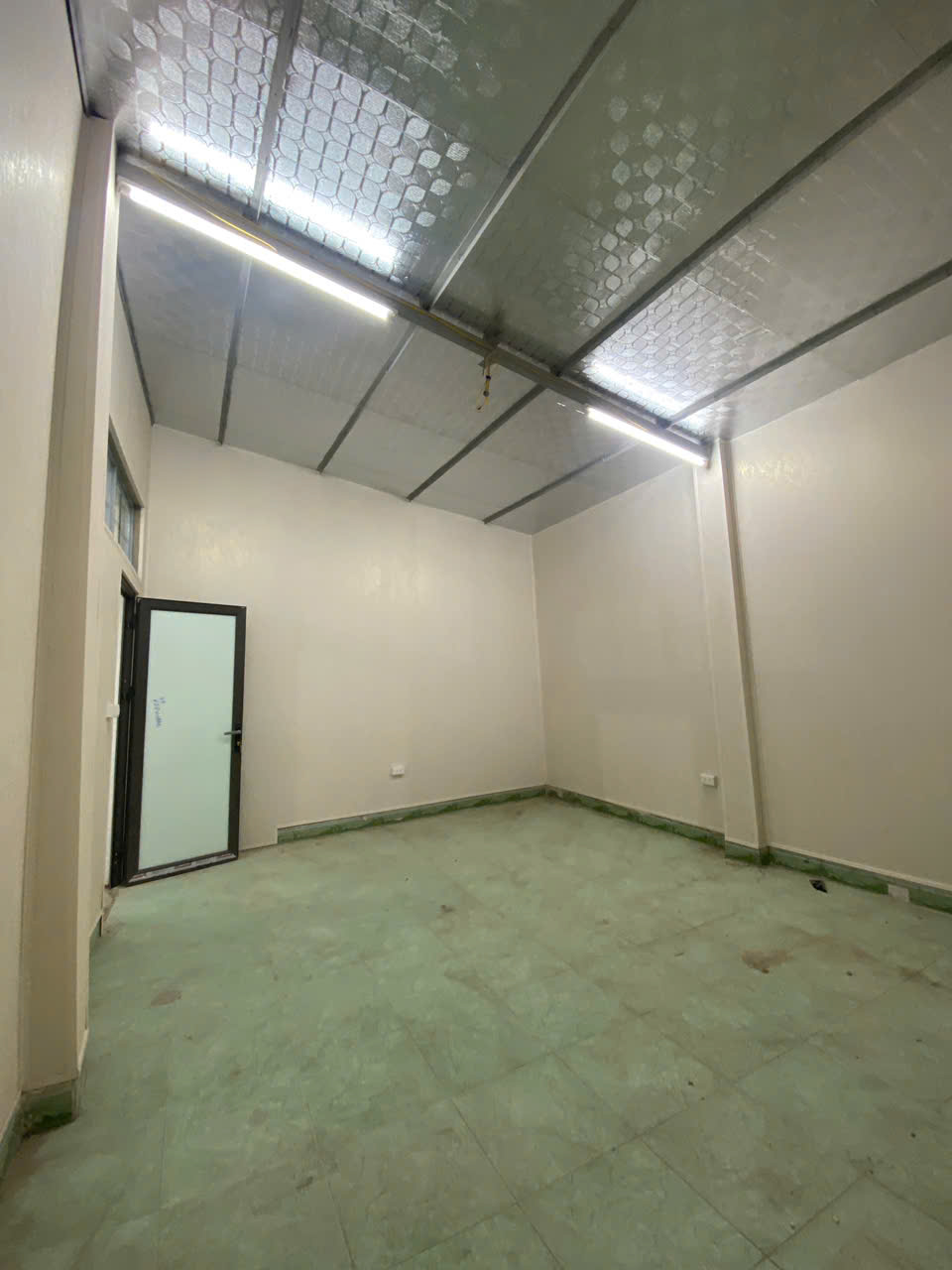 CHO THUÊ KHO LONG BIÊN – 120M² – XE TẢI VÀO TẬN NƠI 15988916