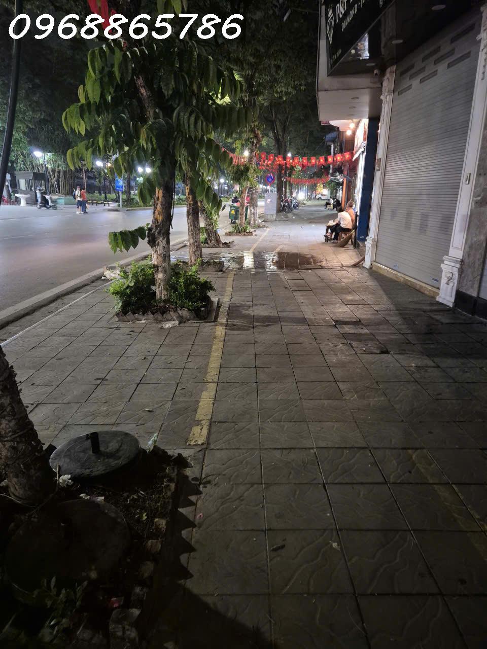 CÂU CHUYỆN CĂN NHÀ NỞ HẬU CÔNG NĂNG TẠI MẶT PHỐ VÕ THỊ SÁU 15988934