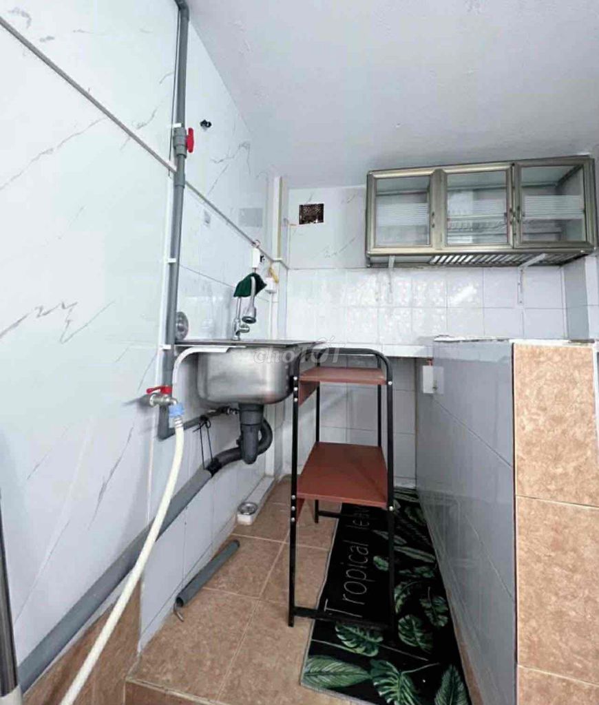 Cho thuê nhà nguyên căn diện tích 10m2 x 4 tầng + 1 tum Phố Yên Lãng - phường Đống Đa. 15988992