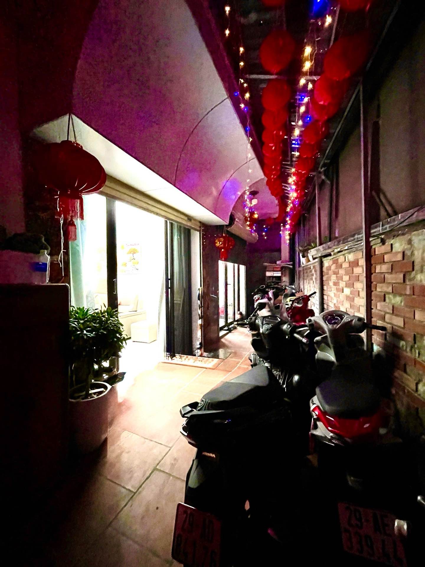 💥💥 Nhà Đẹp Ngã Tư Sở 30m2- Cách Mặt Phố Tây Sơn 20M - Giá Chủ Bán Luôn 
 15988998