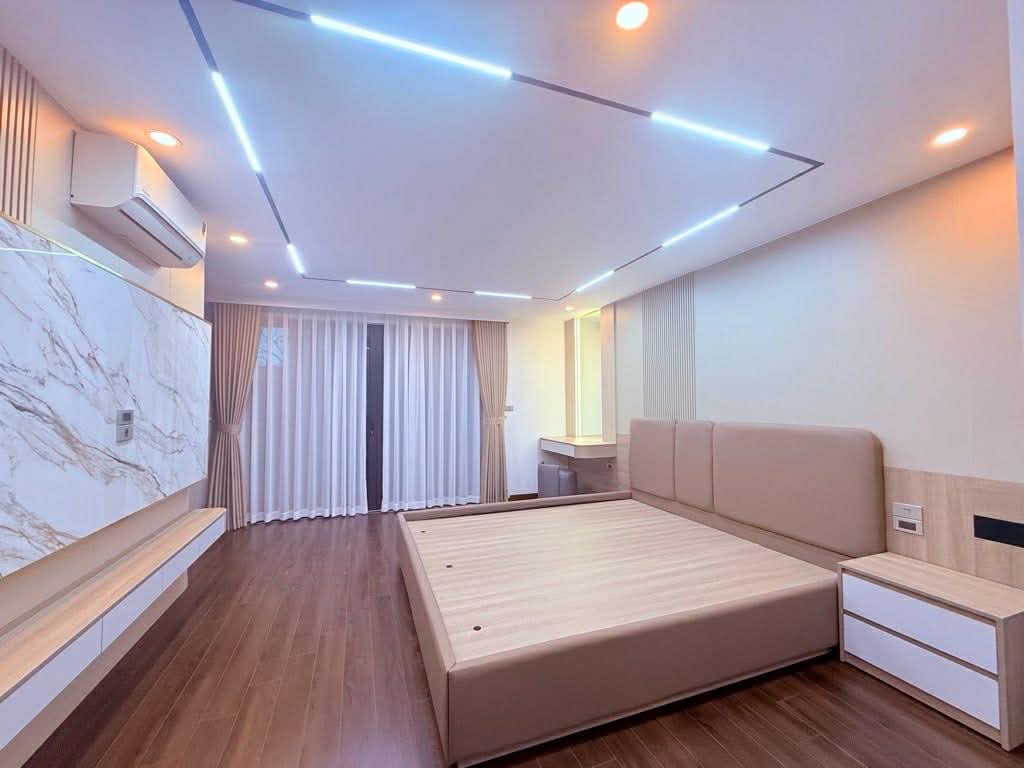 nhà đẹp Hồng Tiến, 50m x 8 tầng, MT 5.5m, full nội thất, ôtô vào nhà 15989015