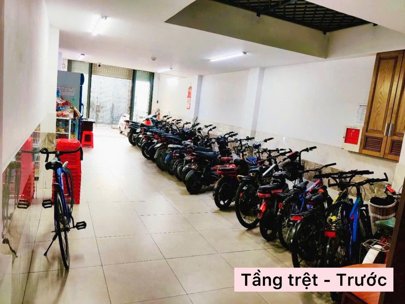 Nhà mặt phố 16 Bình Hưng Hòa A, Bình Tân: 135m2, 6 tầng, 20PN, 12WC, sổ hồng, giá 16 tỷ - Cơ hội 15989016