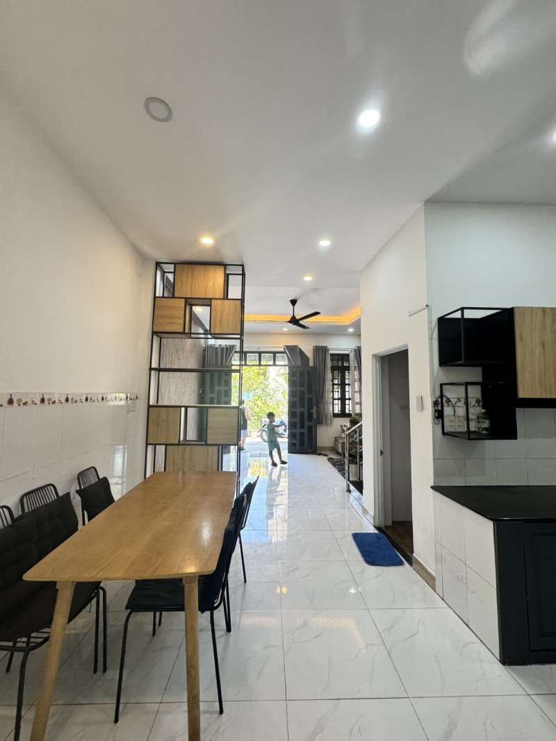 Bán nhà đường Tây Hoà, Phước Long A, Q9, Thủ Đức, TP HCM. DT 52m2, 2 tầng, 3PN, Giá  5.6 tỷ, SHR - 15989026