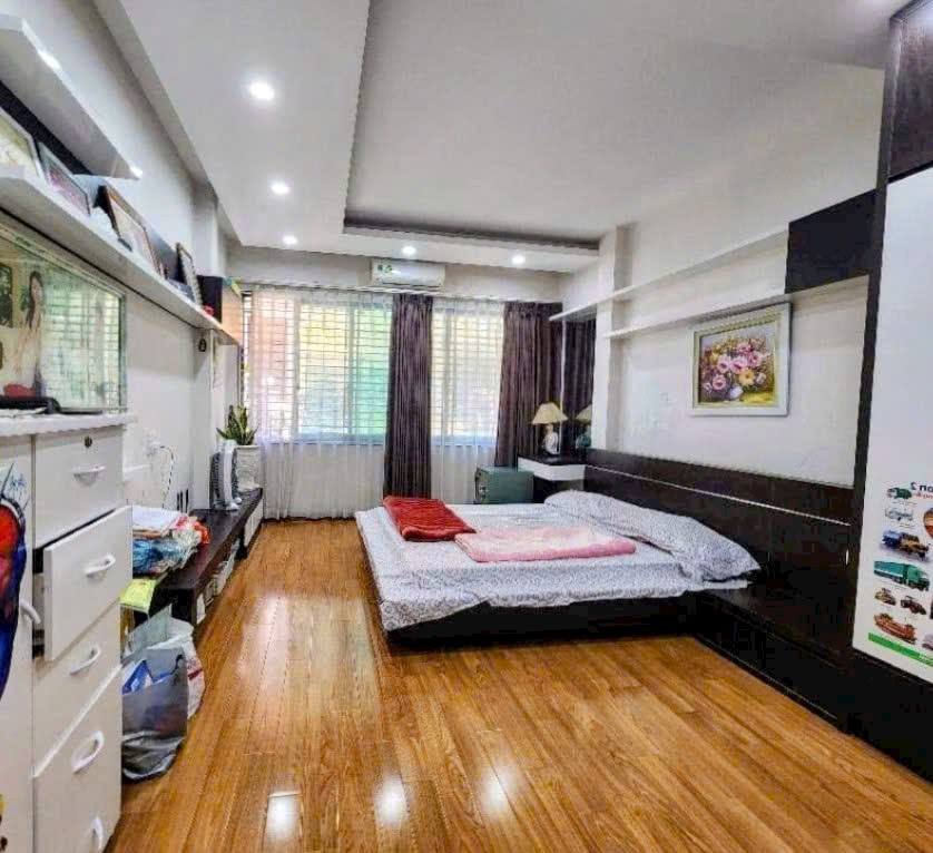 Bán nhà phố Văn Cao, Ba Đình, ngõ ô tô, nhà dân xây, khu dân trí cao, 52m, 5 tầng, 15 tỷ 15989070