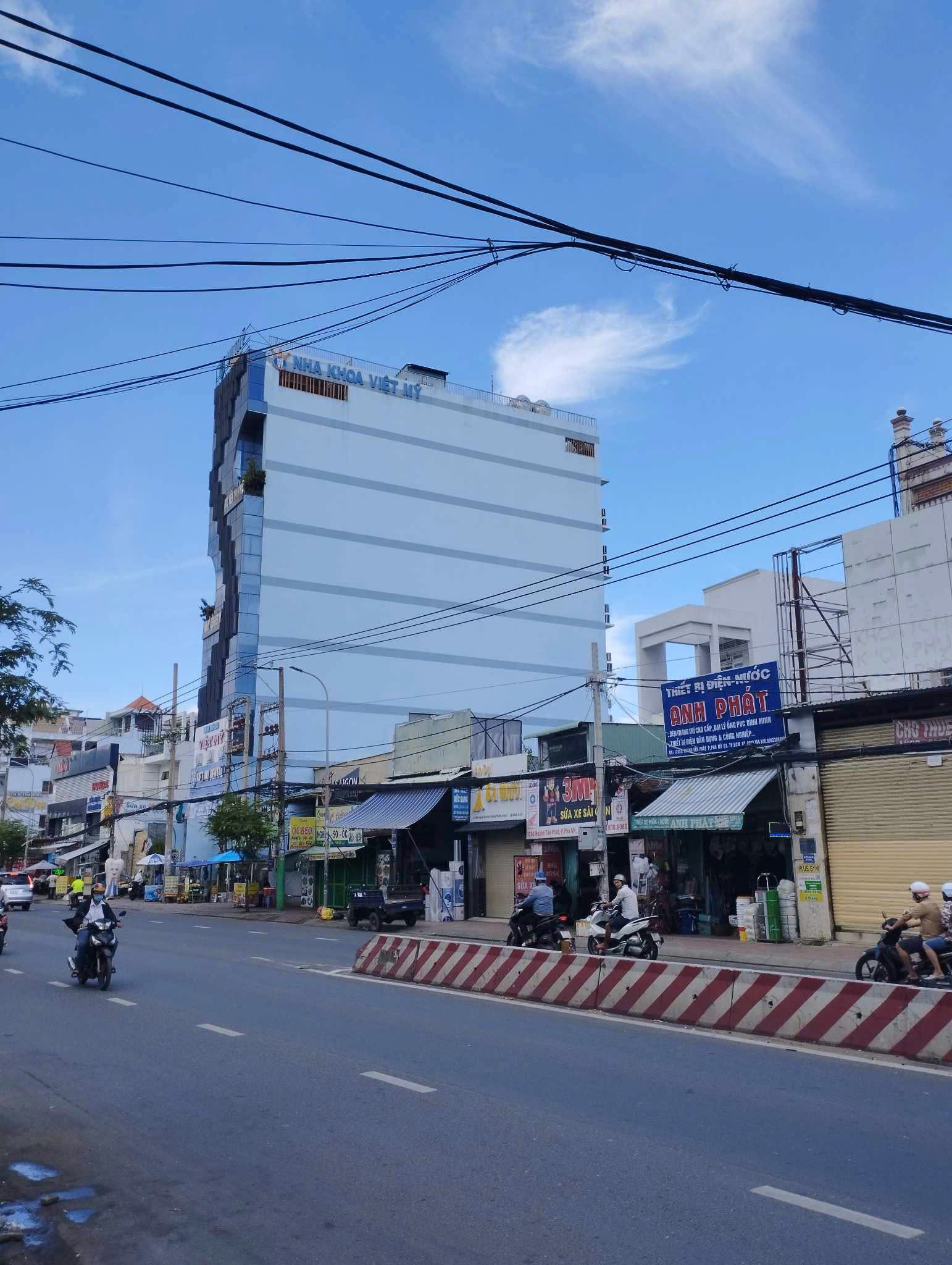 Quận 7, Đường Huỳnh Tấn Phát, 11x49m, Chỉ  60 tỷ, Cần Bán Gấp 15989072