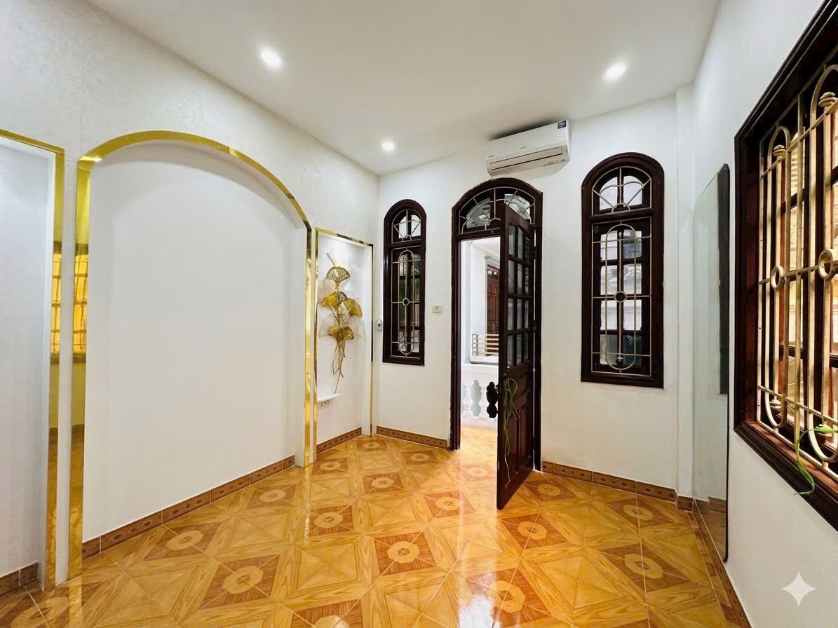 Bán nhà phố Phan Kế Bính, Ba Đình, ngõ thoáng rộng, gần phố, lô góc, 35m, 5 tầng, 9.2 tỷ 15989073