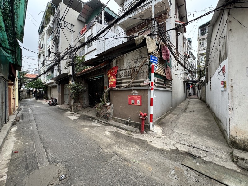 Bán đất Tư Đình,Long Biên 38m,mt4.2m oto đỗ cổng nhỉnh 8 tỷ 15989092