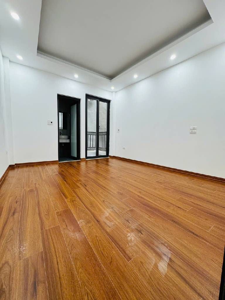 NHÀ PHỐ VŨ NGỌC PHAN 5.5 TẦNG THANG MÁY_30M RA Ô TÔ_NGÕ NÔNG THÔNG_NHÀ MỚI ĐẸP VỀ Ở NGAY, hơn 7 tỷ 15989145