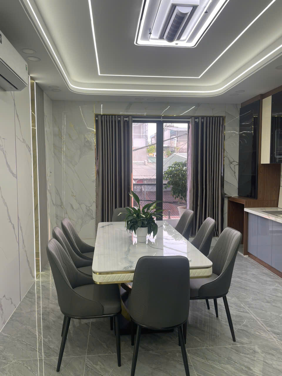 Bán nhà mặt tiền 1 trệt 1 lửng 2 lầu 5x20m giá 5,8 tỷ Đường Phạm Thị Tôm 15989156