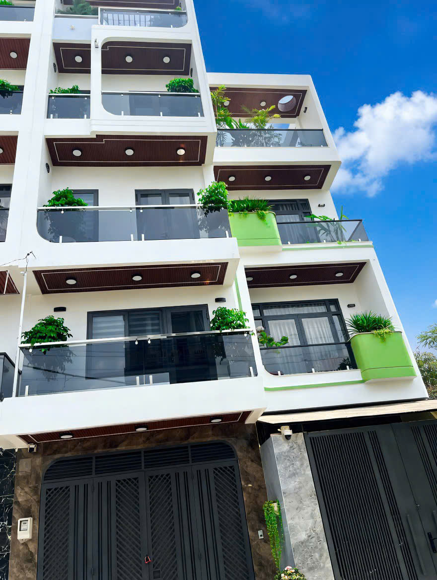 Bán nhà mặt tiền 1 trệt 1 lửng 2 lầu 5x17m giá 5,8 tỷ Đường Phạm Thị Tôm 15989159