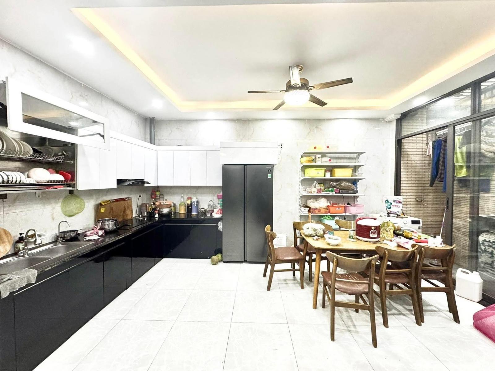 SIÊU PHẨM  PHÚC HOA –TÂY HỒ-PHÂN LÔ –VỈA HÈ- OTÔ TRÁNH- GARA OTO–75M 23.9 TỶ. 15989255