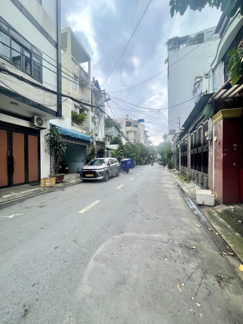 Bán nhà lô góc 2MT Hẻm 8m Ni Sư Huỳnh Liên - ngay Bàu Cát, 4x15m, 3 Tầng, chỉ 10,6 tỷ. 15989264