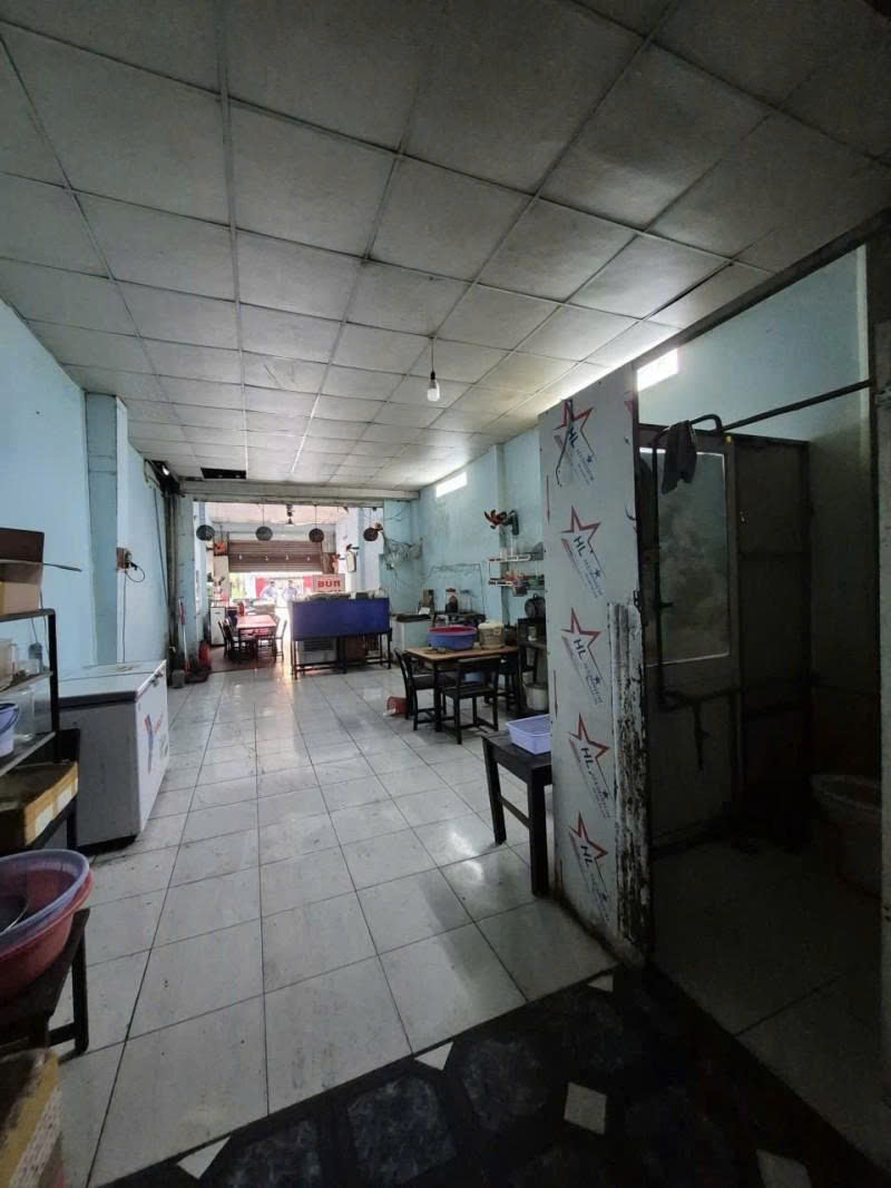 Bán nhà Mặt tiền Nguyễn Lý - giao Tô Hiệu và Thoại Ngọc Hầu, 5x20m 2 Tâng, Sổ A4, 13,6 tỷ. 15989266