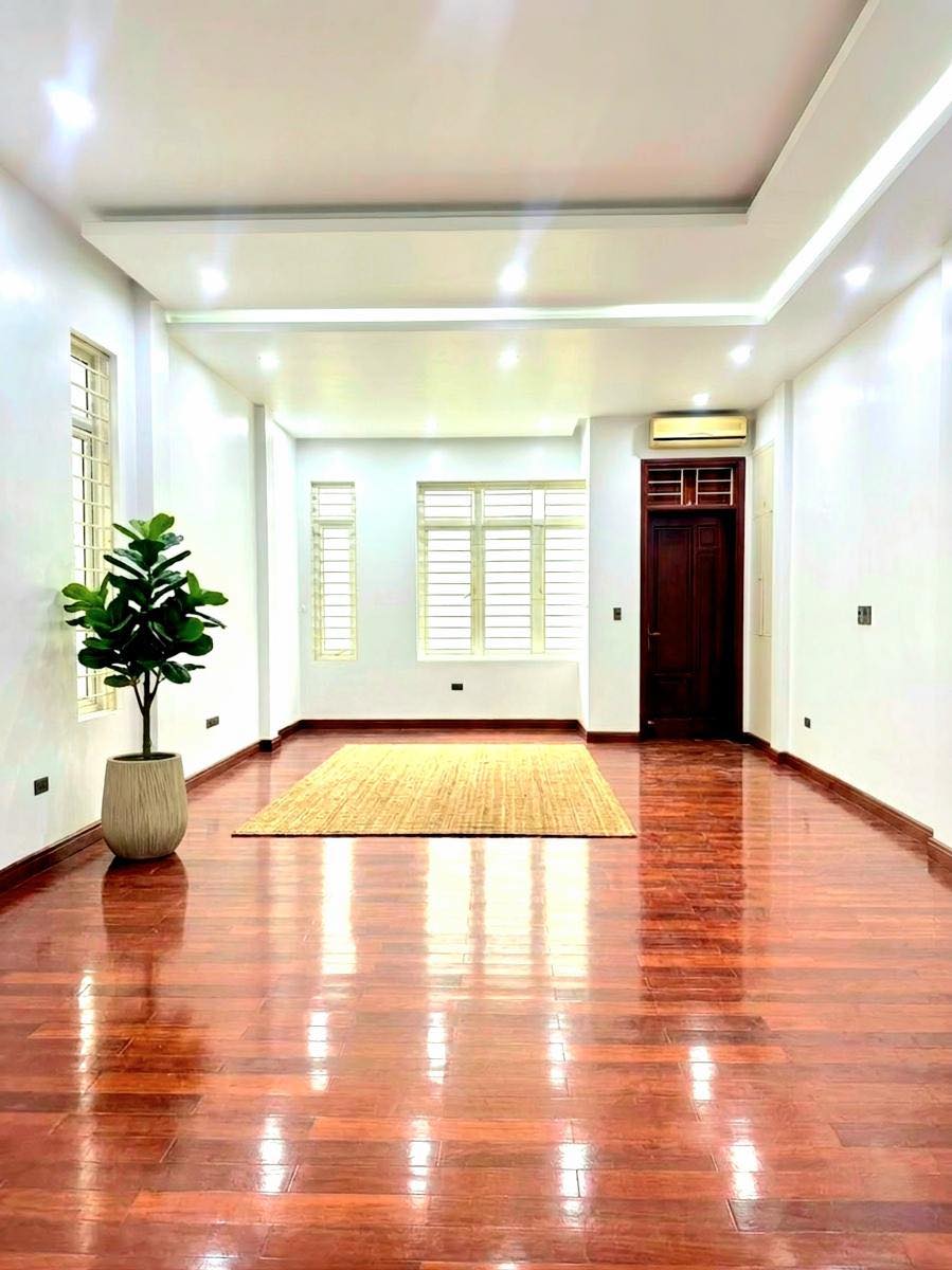 Bán nhà phân lô Trần Quang Diệu, Đống Đa, ô tô vào nhà, dân xây, 66m, 5 tầng, 21 tỷ 15989268