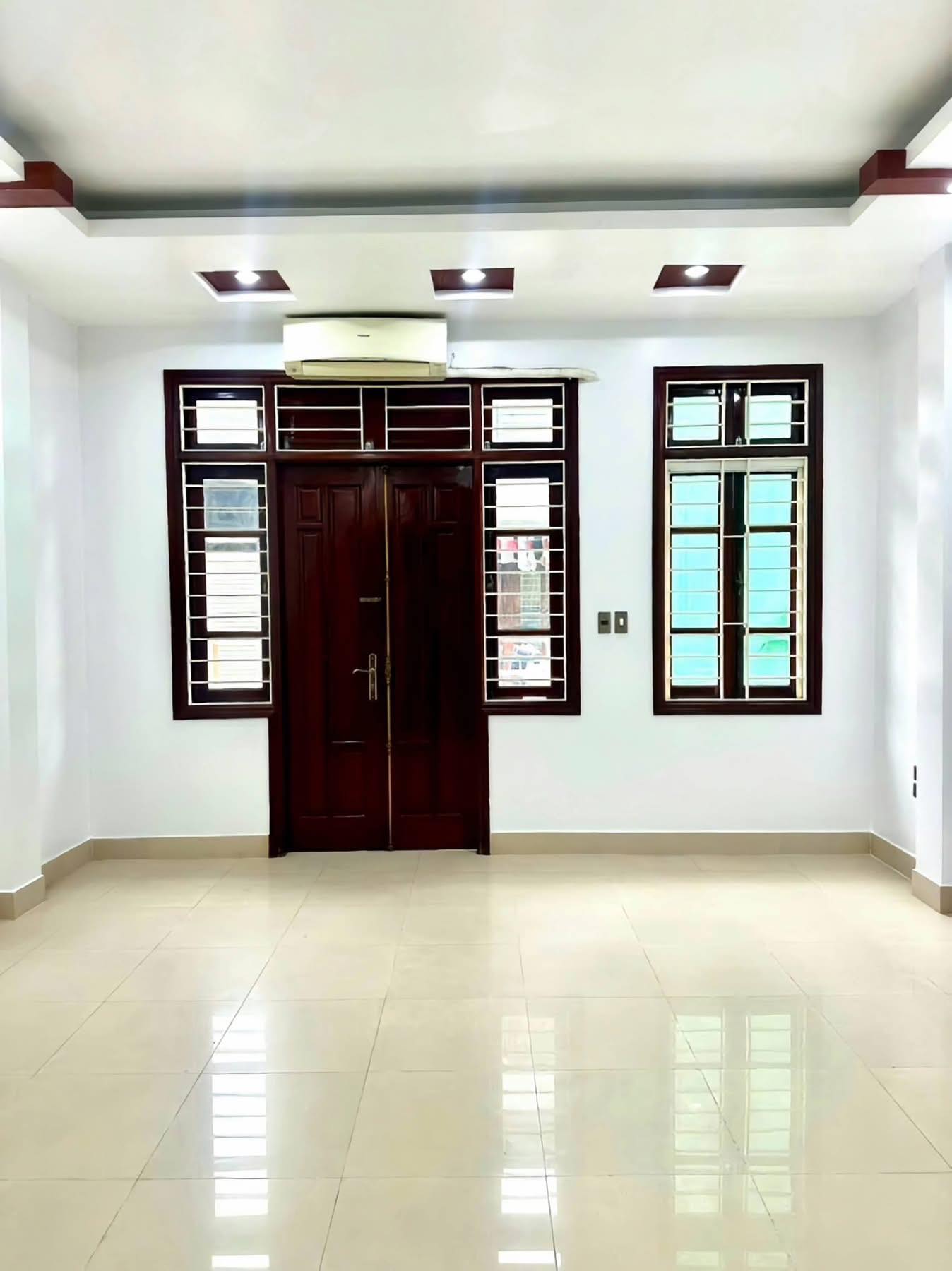 Bán nhà phân lô Trần Quang Diệu, Đống Đa, ô tô vào nhà, dân xây, 66m, 5 tầng, 21 tỷ 15989268