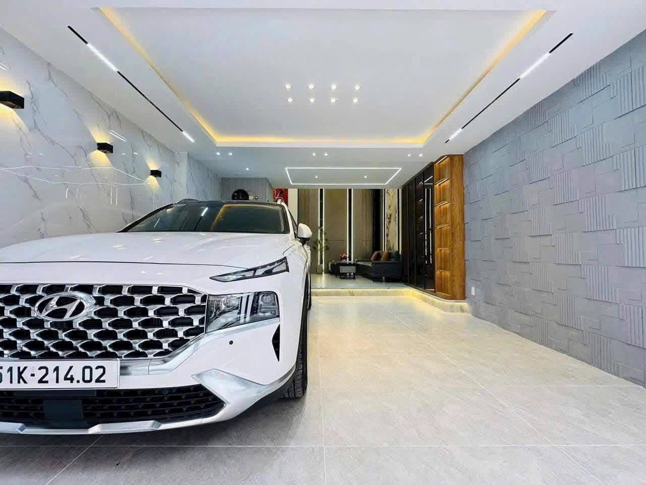 Bán nhà Hoàng Cầu, phân lô vỉa hè, ô tô tránh, 60m2, kinh doanh tốt, ngoài 30 tỷ 15989325