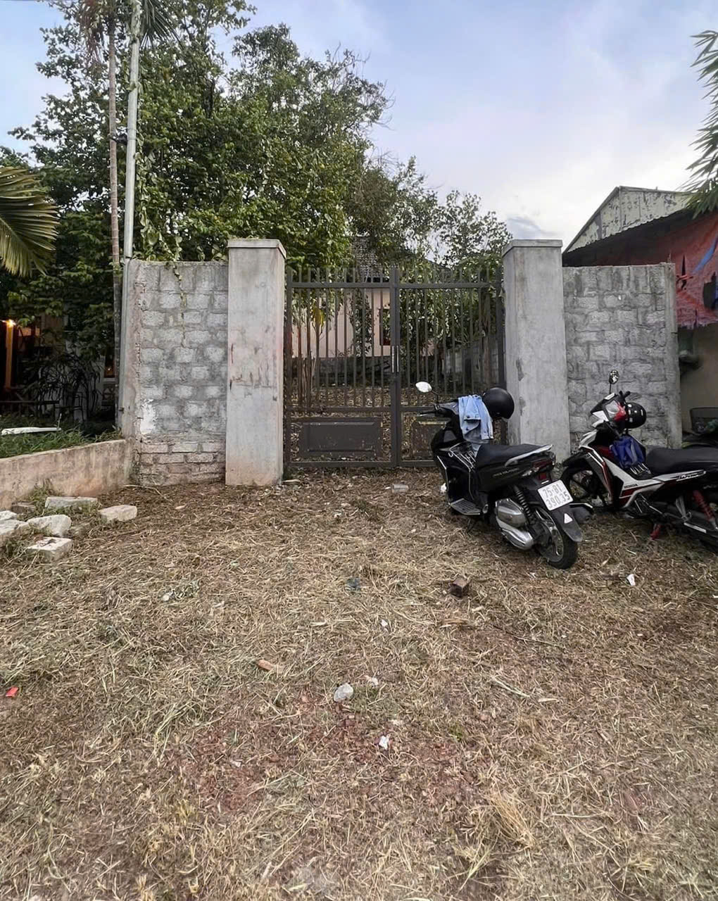 CHO THUÊ MẶT BẰNG ĐẤT TRỐNG GIÁ RẺ – VỊ TRÍ ĐẸP TẠI 137 LÊ NGÔ CÁT, TP HUẾ 15989327