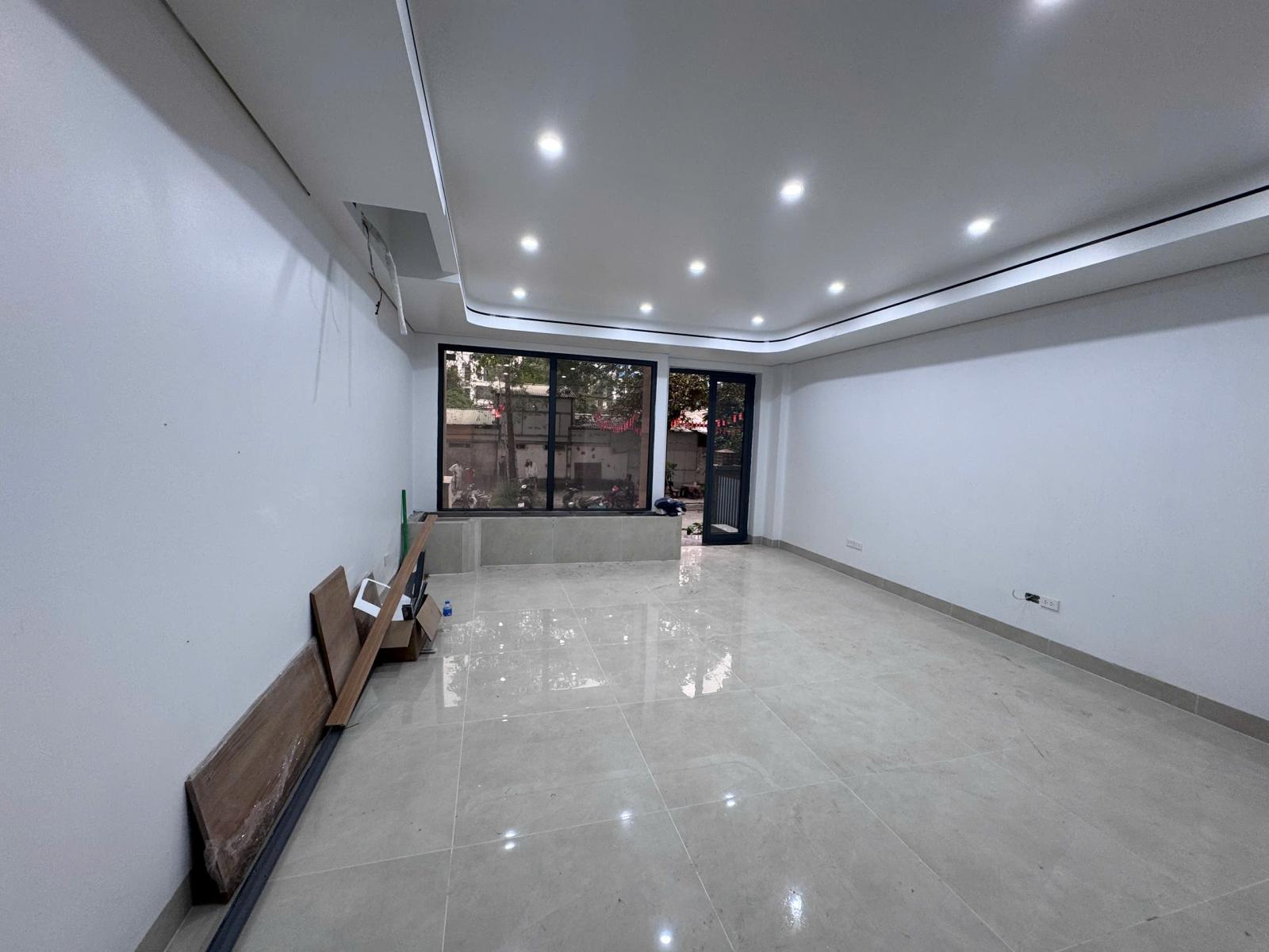 Cho Thuê Tầng 1 + 2 Liền Kề B1.1 – Chung Cư Thanh Hà 15989347